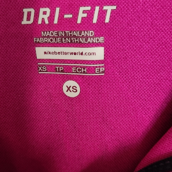 NIKE DRY FIT XS SOFT JACKET. - Picture 3 of 9